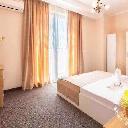 Beautiful Panorama View 2 Bedroom Apartment Burgas アパート *